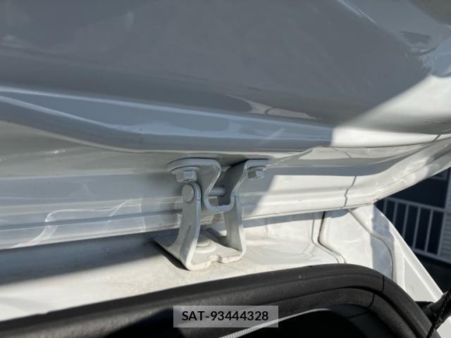 VolksWagen T-CROSS 2022-06 3017422-23