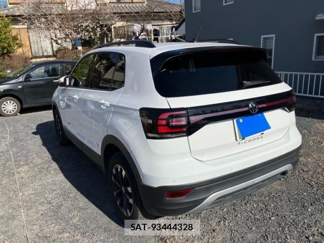 VolksWagen T-CROSS 2022-06 3017422-6