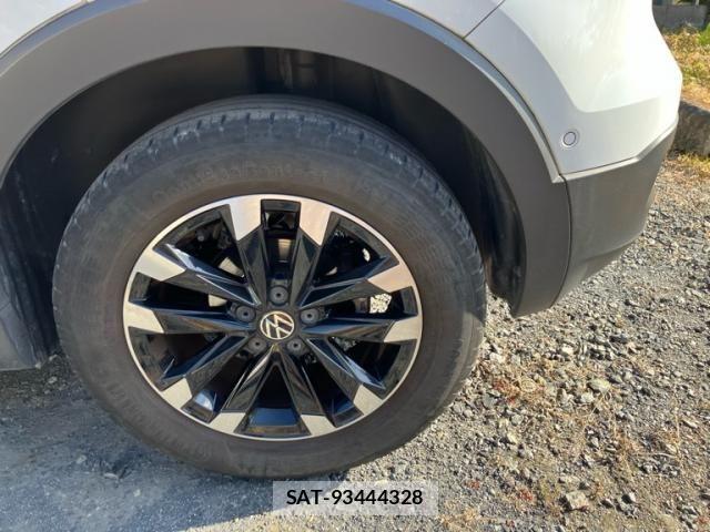 VolksWagen T-CROSS 2022-06 3017422-8