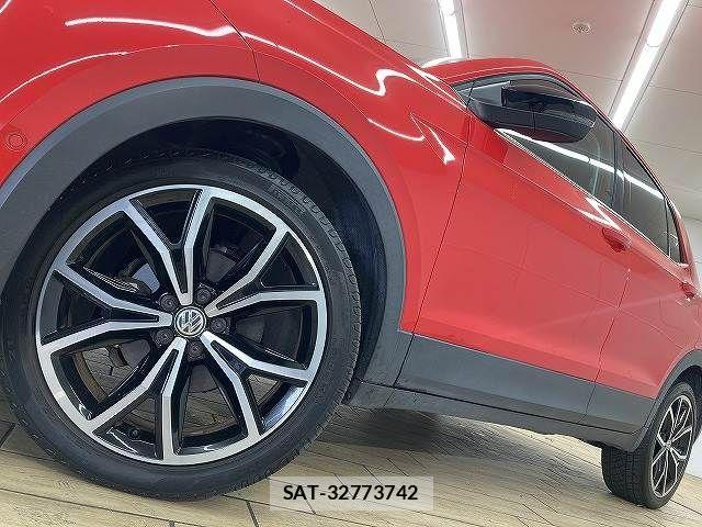 VolksWagen T-CROSS 2020-11 3069187-18