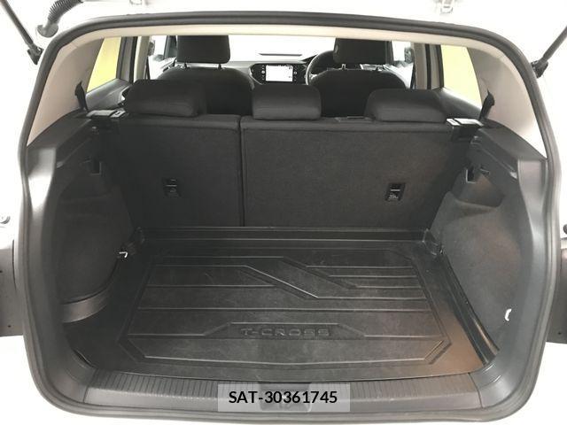 VolksWagen T-CROSS 2020-10 3780044-11