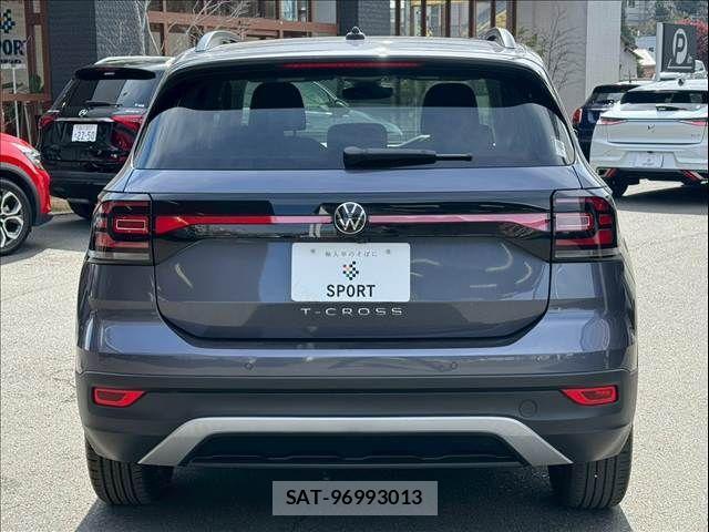 VolksWagen T-CROSS 2023-06 3911305-13