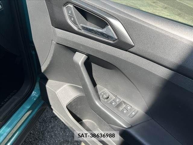 VolksWagen T-CROSS 2023-02 4051845-12