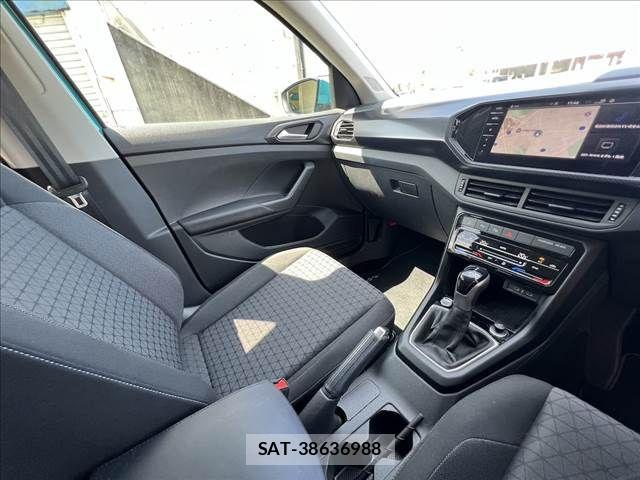 VolksWagen T-CROSS 2023-02 4051845-17