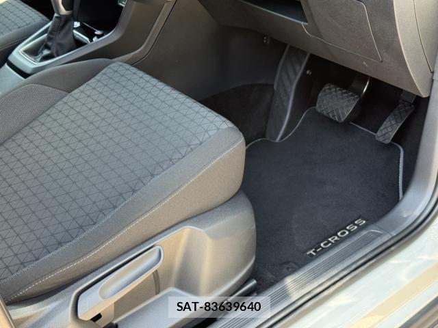 VolksWagen T-CROSS 2023-09 4759440-18