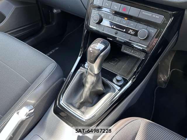 VolksWagen T-CROSS 2021-04 4994650-18