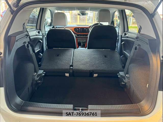 VolksWagen T-CROSS 2020-09 6221215-17