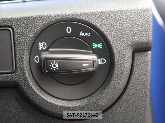 VolksWagen T-CROSS 2023-03 6642870-12