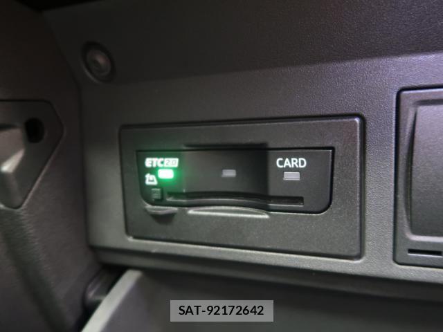 VolksWagen T-CROSS 2023-03 6642870-13
