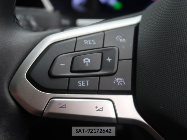 VolksWagen T-CROSS 2023-03 6642870-6