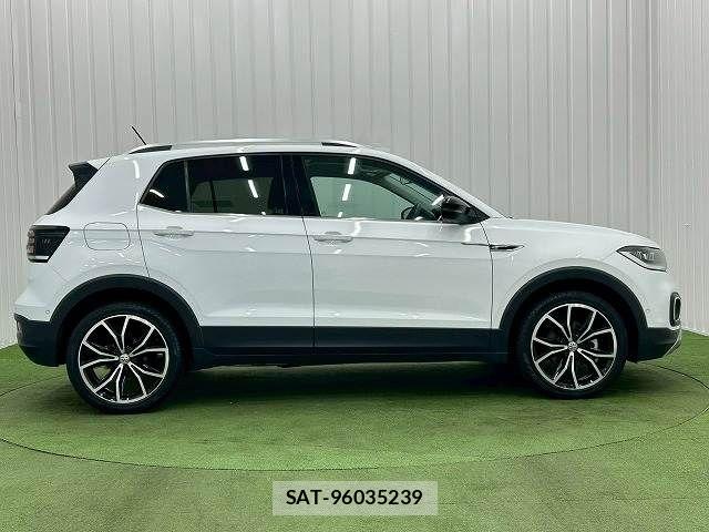 VolksWagen T-CROSS 2020-07 6818037-14