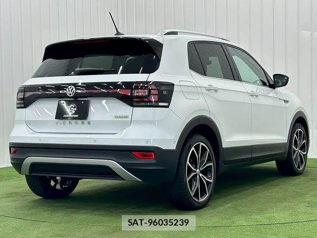 VolksWagen T-CROSS 2020-07 6818037-15