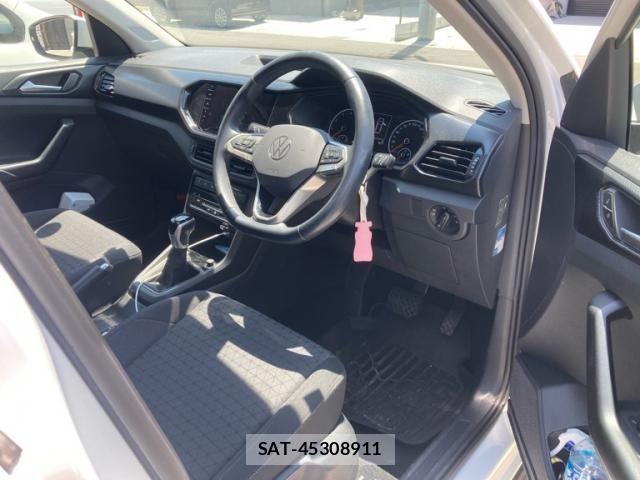 VolksWagen T-CROSS 2022-04 7061393-12