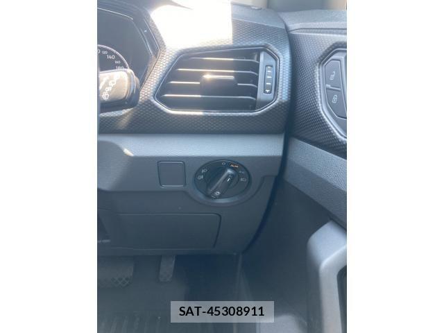 VolksWagen T-CROSS 2022-04 7061393-13