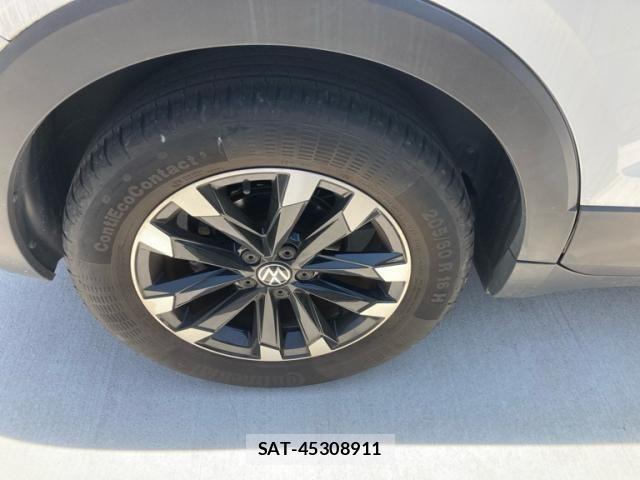 VolksWagen T-CROSS 2022-04 7061393-4
