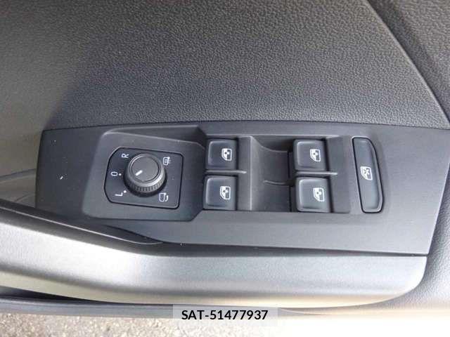 VolksWagen T-CROSS 2023-07 7215765-15