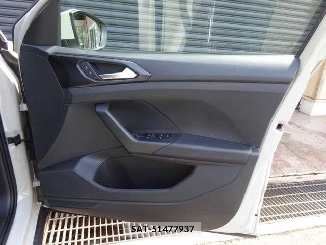 VolksWagen T-CROSS 2023-07 7215765-7