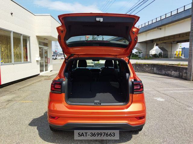 VolksWagen T-CROSS 2022-09 7563092-10