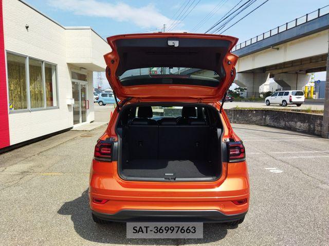 VolksWagen T-CROSS 2022-09 7563092-11