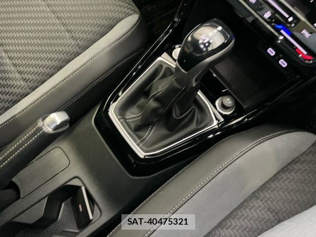 VolksWagen T-CROSS 2022-09 7621353-16
