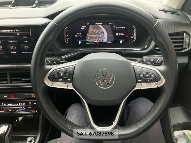 VolksWagen T-CROSS 2022-05 7621359-17