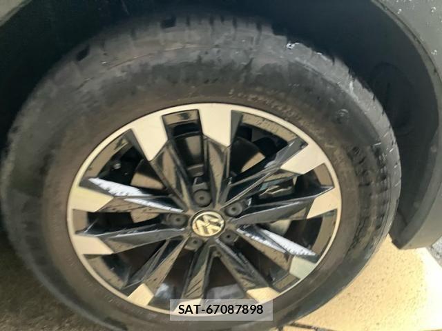 VolksWagen T-CROSS 2022-05 7621359-5