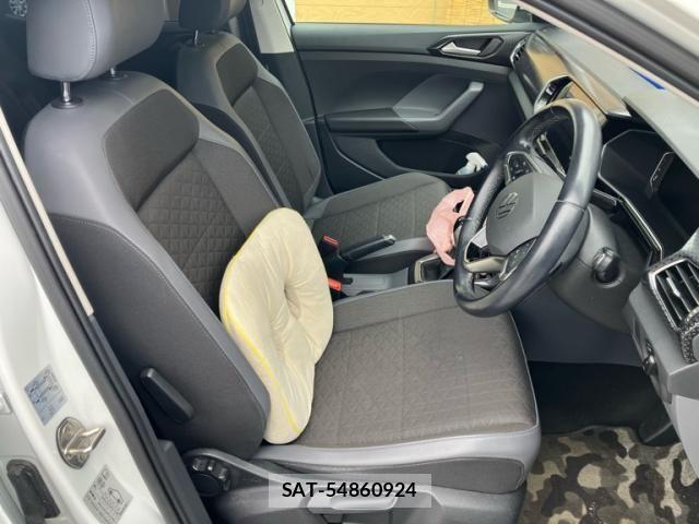 VolksWagen T-CROSS 2021-09 8039210-16