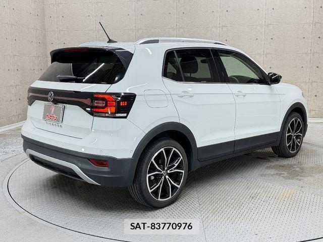 VolksWagen T-CROSS 2020-12 8102735-1