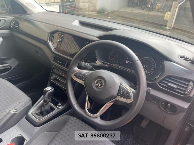 VolksWagen T-CROSS 2020-08 8102734-15