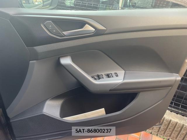 VolksWagen T-CROSS 2020-08 8102734-18