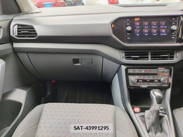 VolksWagen T-CROSS 2020-03 8133023-4