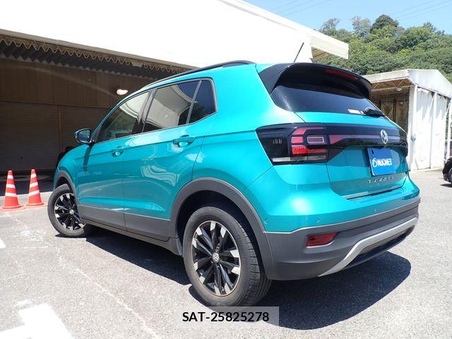 VolksWagen T-CROSS 2020-02 8211028-2