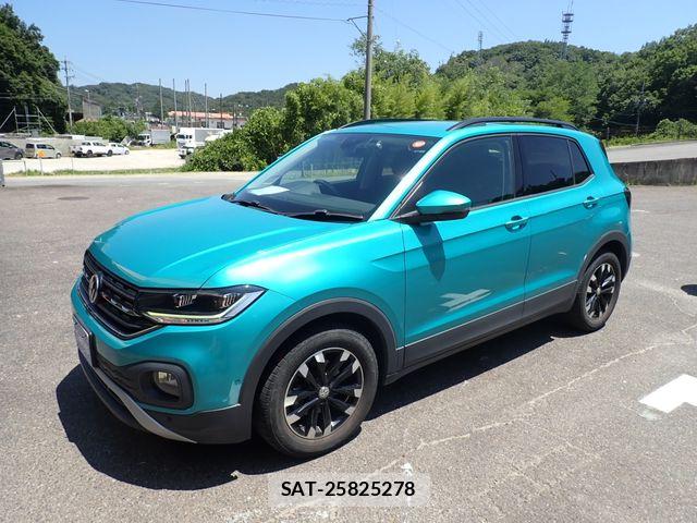 VolksWagen T-CROSS 2020-02 8211028-5