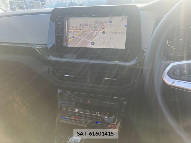 VolksWagen T-CROSS 2025-06 8211027-7