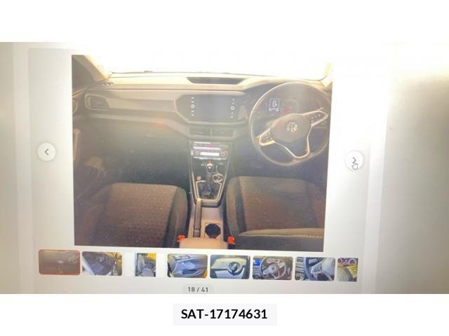 VolksWagen T-CROSS 2020-08 8232432-17