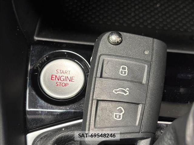 VolksWagen T-CROSS 2021-08 8247169-8