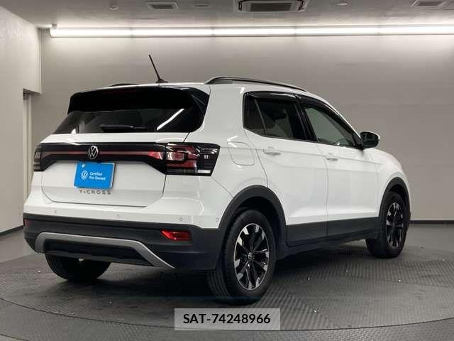 VolksWagen T-CROSS 2022-06 8318114-5