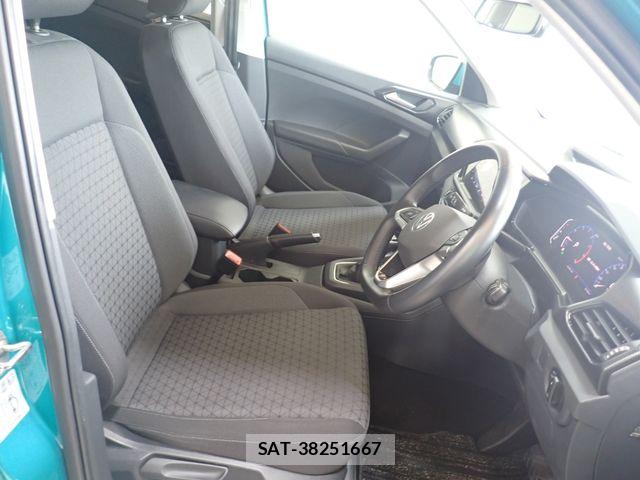 VolksWagen T-CROSS 2023-07 8318109-24