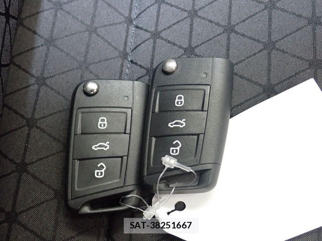 VolksWagen T-CROSS 2023-07 8318109-29