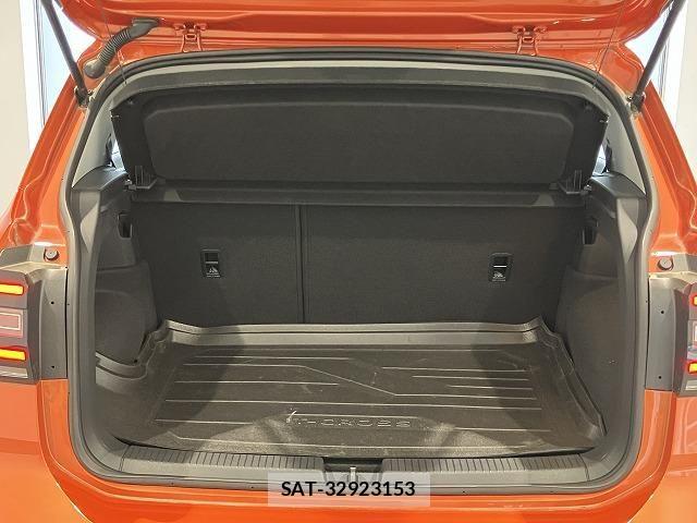 VolksWagen T-CROSS 2021-09 8318116-28