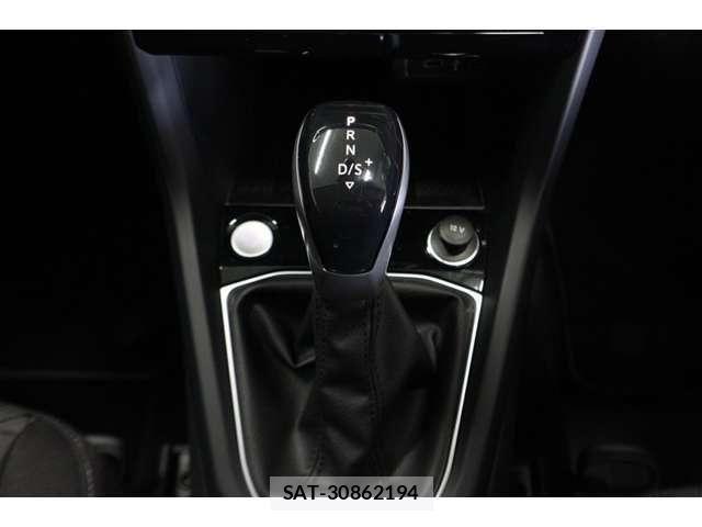 VolksWagen T-CROSS 2023-03 8338519-9