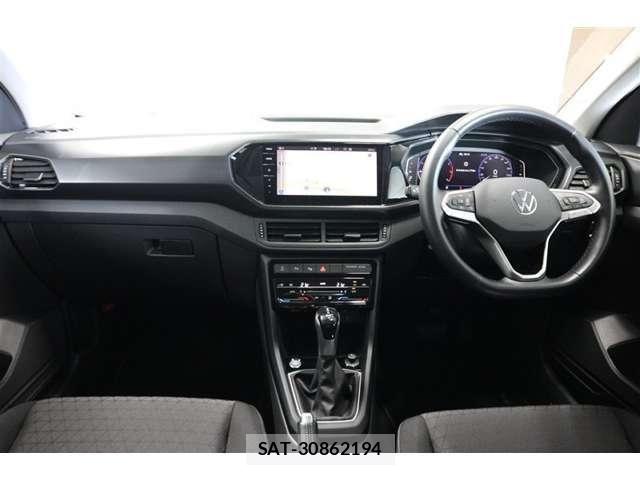 VolksWagen T-CROSS 2023-03 8338519-5