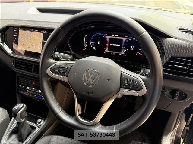 VolksWagen T-CROSS 2023-04 8369761-7