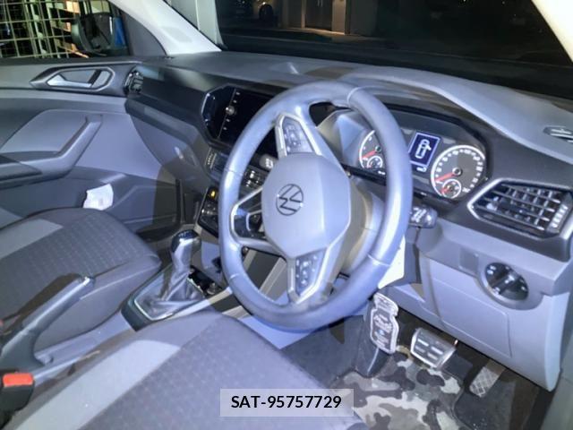 VolksWagen T-CROSS 2021-06 8564114-9