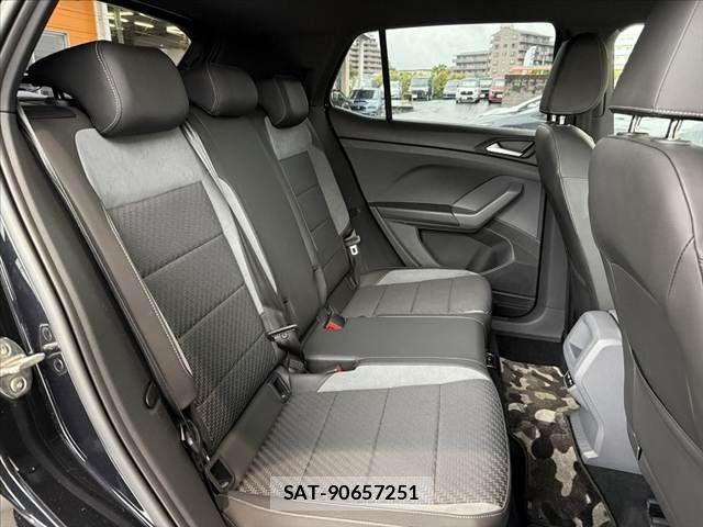 VolksWagen T-CROSS 2021-09 8746886-17