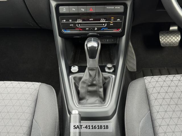 VolksWagen T-CROSS 2023-03 8832522-10