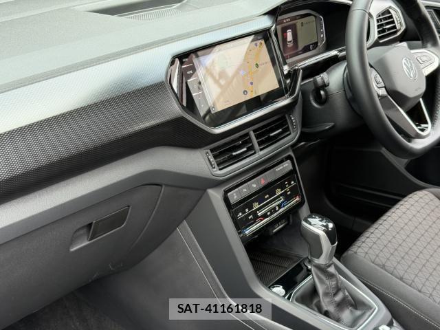 VolksWagen T-CROSS 2023-03 8832522-26
