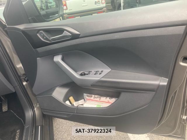 VolksWagen T-CROSS 2020-02 8832526-10