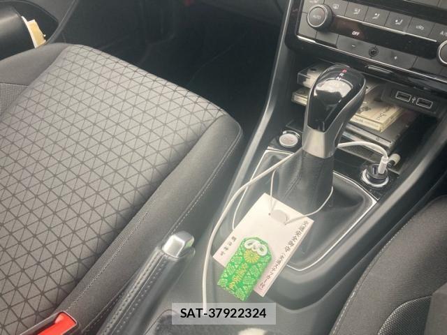 VolksWagen T-CROSS 2020-02 8832526-21