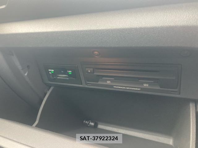 VolksWagen T-CROSS 2020-02 8832526-25